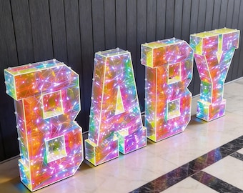 Lettere BABY illuminate, effetto iridescente, LED RGB, decorazioni per baby shower (da 60 cm a 120 cm)