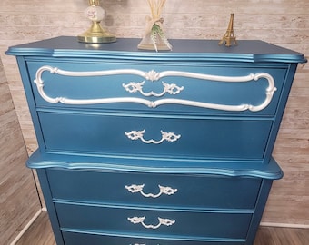 Vendu! N’achetez pas! Français Provincial Blue Chambre 5 Tiroirs Commode