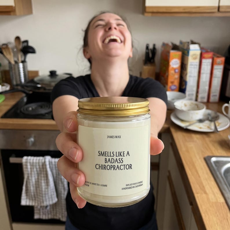 Chiropractor Candle, Chiropractor Gift, Smells Like a Badass Chiropractor, New Job Gift, Gift for Her, Promotion Gift, Gift for Him F429B image 2