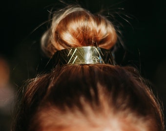 Bun cuff bijou de cheveux doré ou argenté "Gaya" fabriqué en France