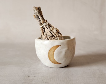 Ceramic Smudge Bowl | Handmade Ceramic bowl | Ceramic Jewellery Dish | Palo Santo holder | Ceramic Crystal dish | Pottery Gifts
