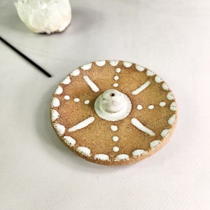 Handgemachter Weihrauchhalter aus Keramik |  Räucherstäbchenhalter | Palo Santo | Kristallschale | Keramik Geschenke | Sun Räucherstäbchenhalter