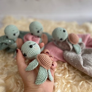 Schnuffeltuch,Schmusetuch,Kuscheltier schildkröte, Babygeschenk,Geburtsgeschenk,schildkröte Amigurumi,Muslin afbeelding 6