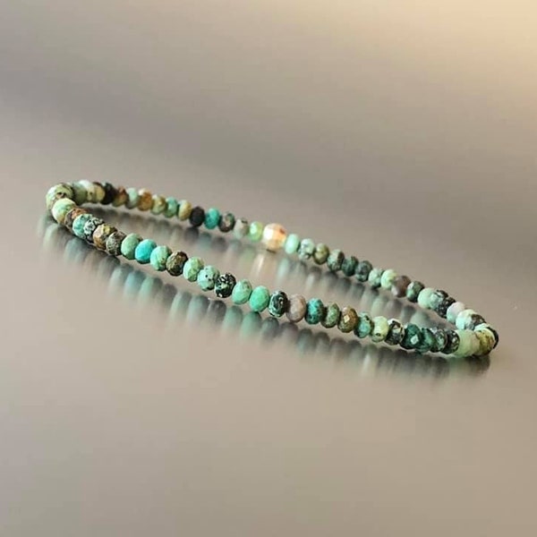 Bracelet Turquoise Africaine facettées et une perle argent facettée - Bracelet minimaliste fin - Bijoux Turquoise - Bracelet Turquoise 3mm