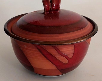 Vintage Australian Pottery Casserole Pot,  by Joe Sartori, Cooking and Serving Bowl, Great Housewarming or Wedding Gift, Gift for Mum.