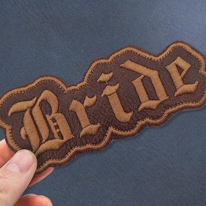 Broderad lapp för brud i gotiskt konstläder, lapp för brudjeansjacka, bröllopslappar, brud, brudgum, brudfölje, bröllopsfest