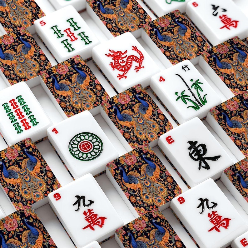 Juego de fichas de Mahjong americano con diseño floral de pavo real, fichas de Mahjong de lujo, regalo elegante para una noche de juegos, colección decorativa de Mahjong imagen 4