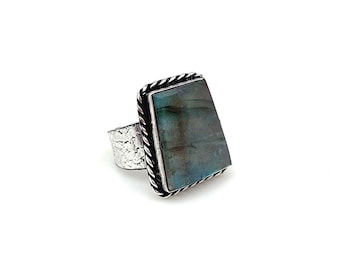 Kashi Semiprecious Large Stone Ring - Labradorite