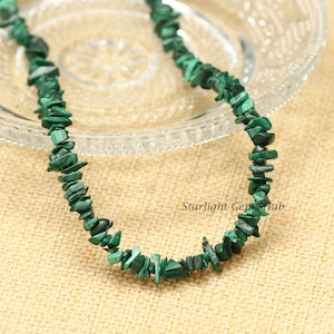 Natural green malachite beaded necklace-Designer green chips malachite gemstone jewelry-Pure 925 sterling silver magnetic lock-Gifts Ideas