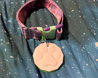 Paw Print Collar Tag :uv reactive!