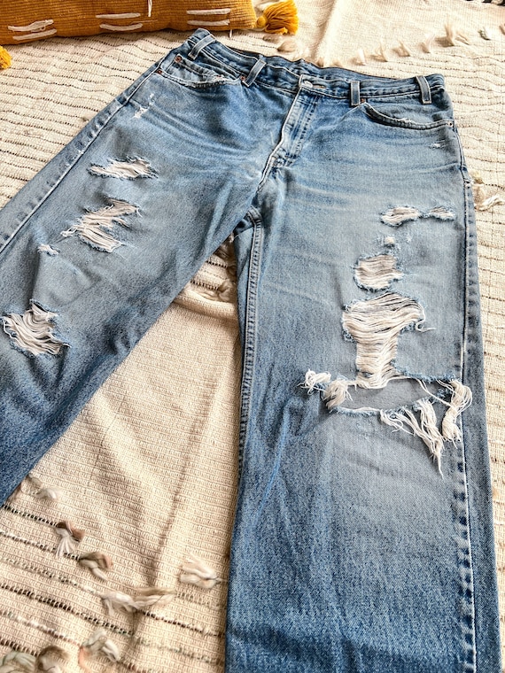 Vintage Levi’s 550 Jeans