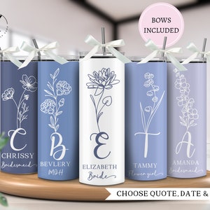 Dusty blue Brautjungfer Becher, Junggesellinnenabschied Becher mit Namen, Geschenk für Brautjungfer, Name Becher, Blumen Trauzeugin Becher,