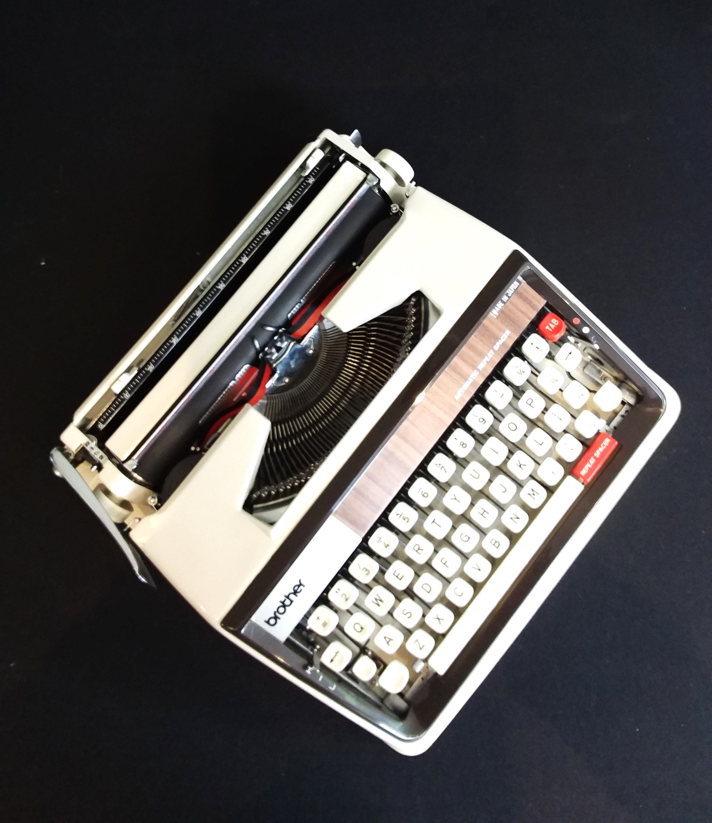 Brother タイプライター　Deluxe1350 Brother Deluxe 1350, Vintage Typewriter, Made Between 1970