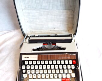 Brother タイプライター　Deluxe1350 Brother Deluxe 1350, Vintage Typewriter, Made Between 1970