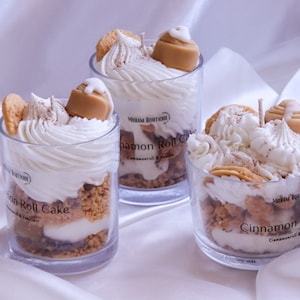 Cinnamon roll candle jar, cinnamon bun dessert candle, gift for cinnamon lover, fall home decor, christmas gift candle, holiday scents