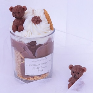 Vela de tarta de queso y chocolate, linda vela de postre, vela batida con aroma intenso y osito de peluche, regalo para mujeres, regalo de cumpleaños para niños