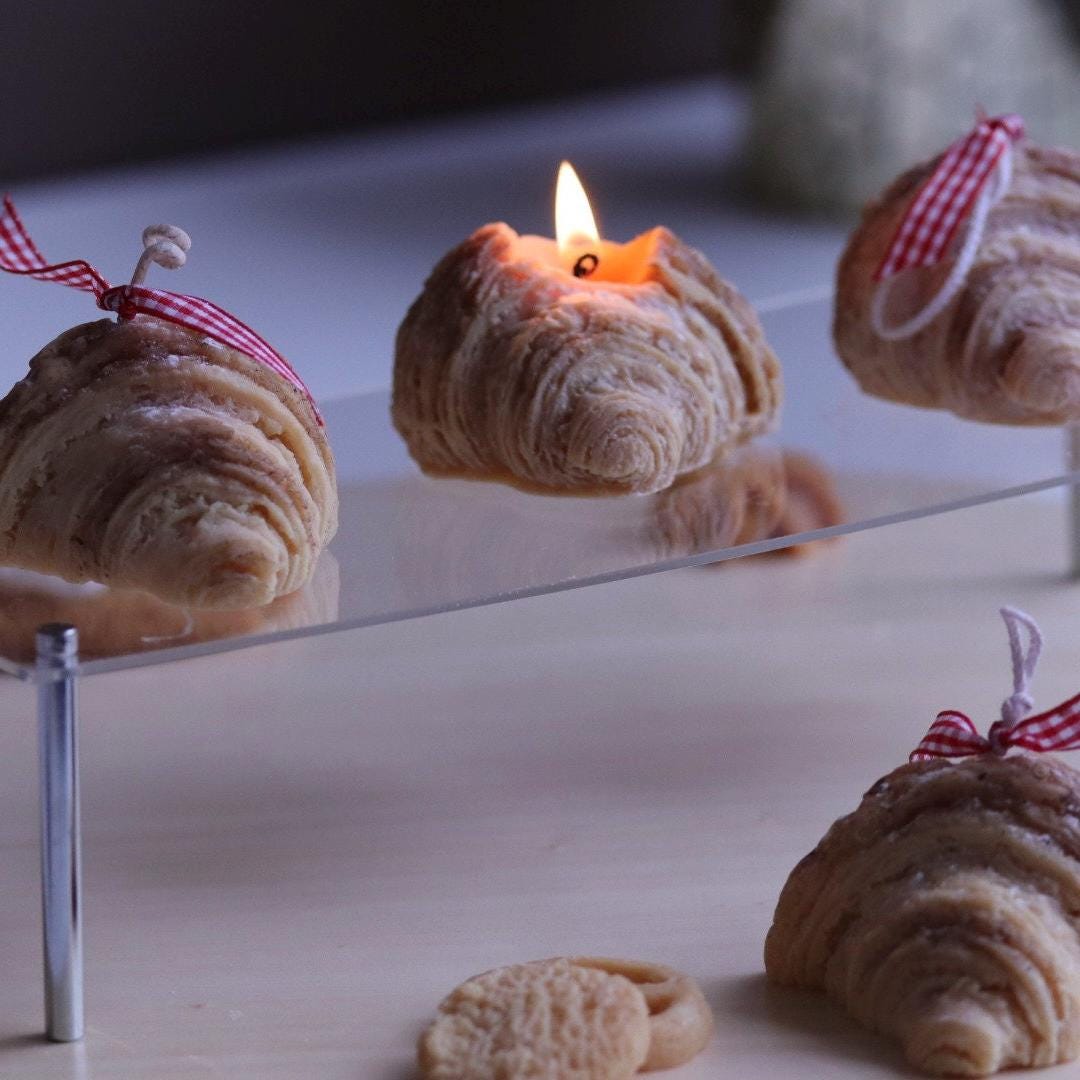 Buy WILDRACE Buttery Croissant Pastry Scented Candle | Luxury Aromatherapy Scented Soy Candle | Bakery Gifts Online At Low Prices In India - View #8