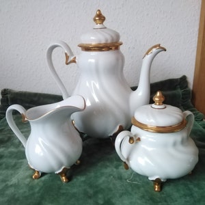 coffee core; coffee pot; Milk ; Sugar, hand painted; Vintage; gold decor