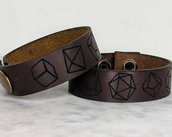 Bracelet manchette en cuir D&D Dice