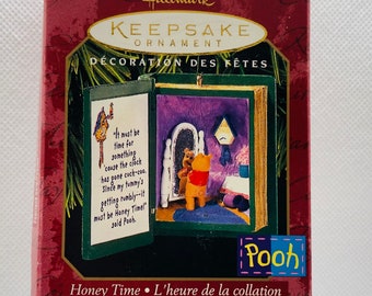 Hallmark Keepsake Ornament Honey Time Winnie the Pooh QXD4129