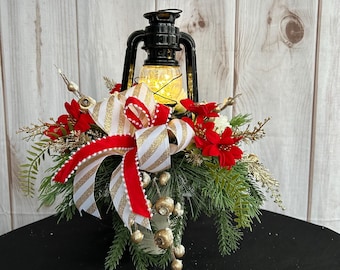 Lighted Lantern Christmas Centerpiece – Holiday Table Décor, Rustic Winter Arrangement, Festive Floral Display