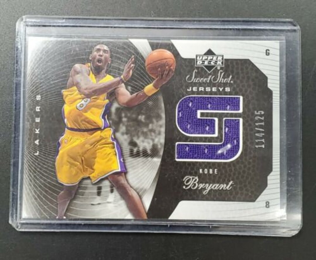 Kobe Bryant 2005 Upper Deck Sweet Shot REAL GAME JERSEY Piece Card 
