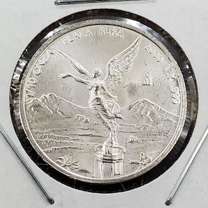 2000 Mexico Libertad 1/10th ounce Silver Coin Pure Silver .999
