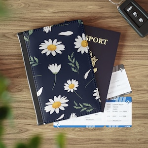 Cubierta de pasaporte elegante, regalo de viaje, estuche de flores Daisy, estuche de pasaporte, billetera de pasaporte, pasaporte personalizado, regalo Wanderlust