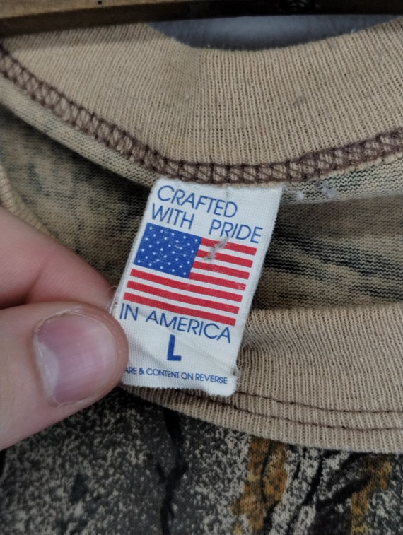 L 80s USA Made Badlands Camo Pocket T-Shirt Large… - image 2