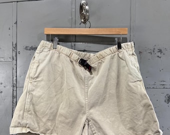 Pantalones cortos con cinturón de la serie G de Gramicci en beige vintage, entrepierna de 15 cm