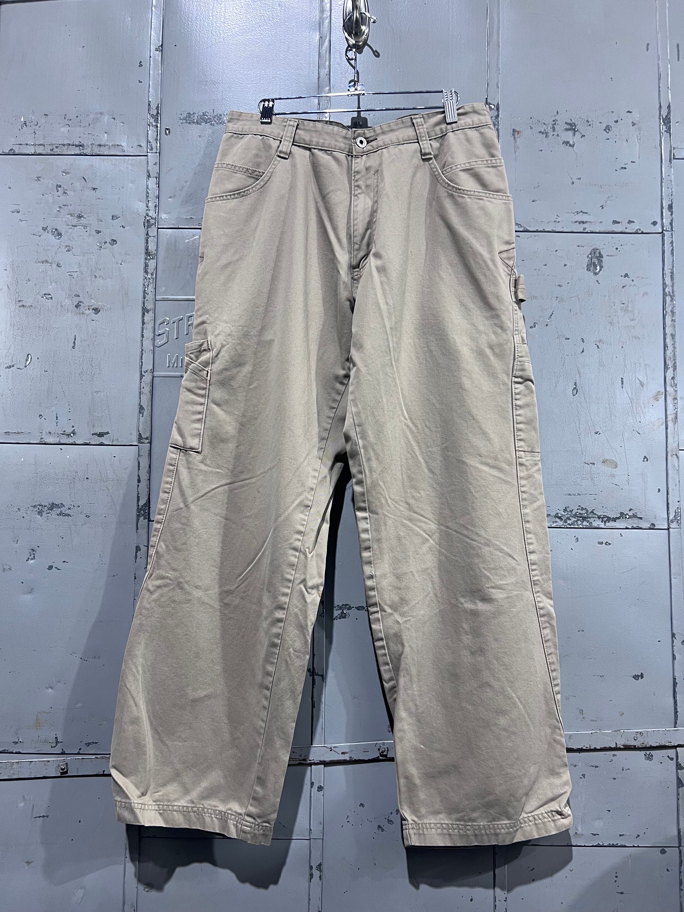 Vintage 2000s Levis Silvertab Pants Multiple Pocket Y2K Vintage 2000s Levis Silvertab Pants Multiple Pocket Y2K