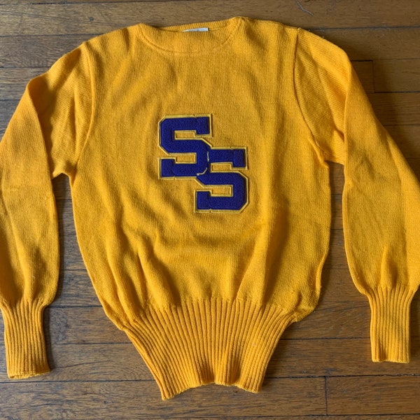 Small 50s Varsity Pullover Sweater Mustard Yellow Mr Rodgers Grandpa Style Crewneck Cute