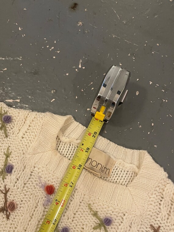 Size Medium Vintage 90’s Floral Embroidered Knit … - image 5