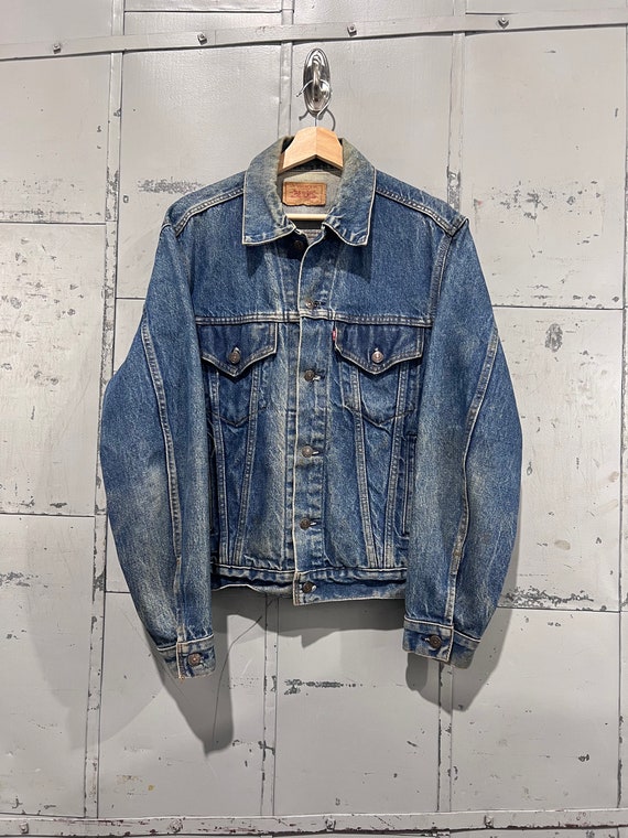 Large 80s Vintage Levis Medium Wash Denim Jacket … - image 1