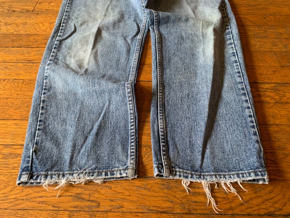 90s Levi’s 554 Distressed Denim Jeans - image 5