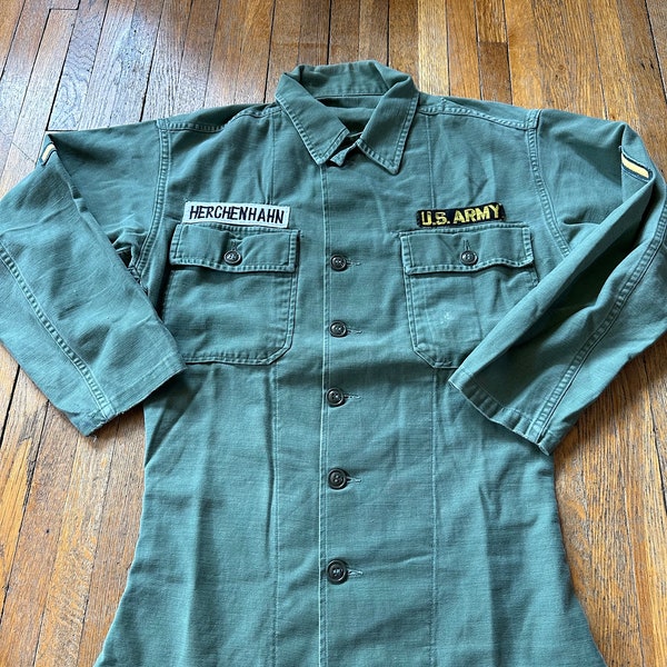 60s OG-107 Olive Green Vietnam Era US Military Fatigue Army Button up Shirt 1st Pattern Men’s Small