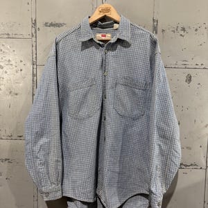 vintage Chemise boutonnée en coton Levi&#39;s avec deux poches texturé bleu classique