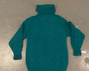 Size Medium Vintage 90s Express Tricot Long Sleeve Wool Turtleneck Sweater Women’s Green Cute Warm Winter