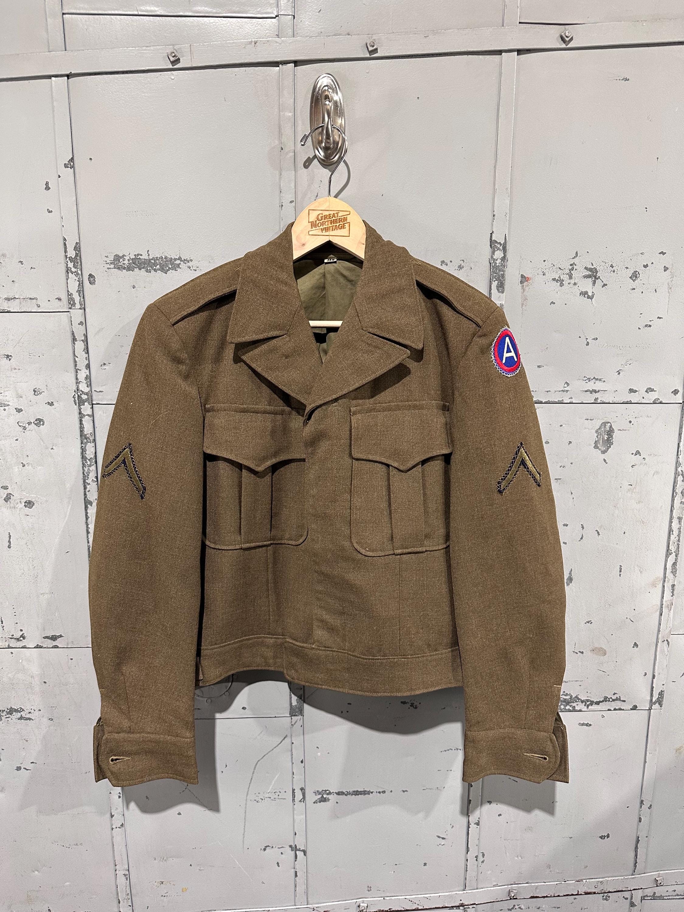 40s US ARMY 実物 IKEジャケット ウール ヴィンテージ 古着 38 Vintage WWII Ike Jacket US Army Size 34 Green Wool With Patches