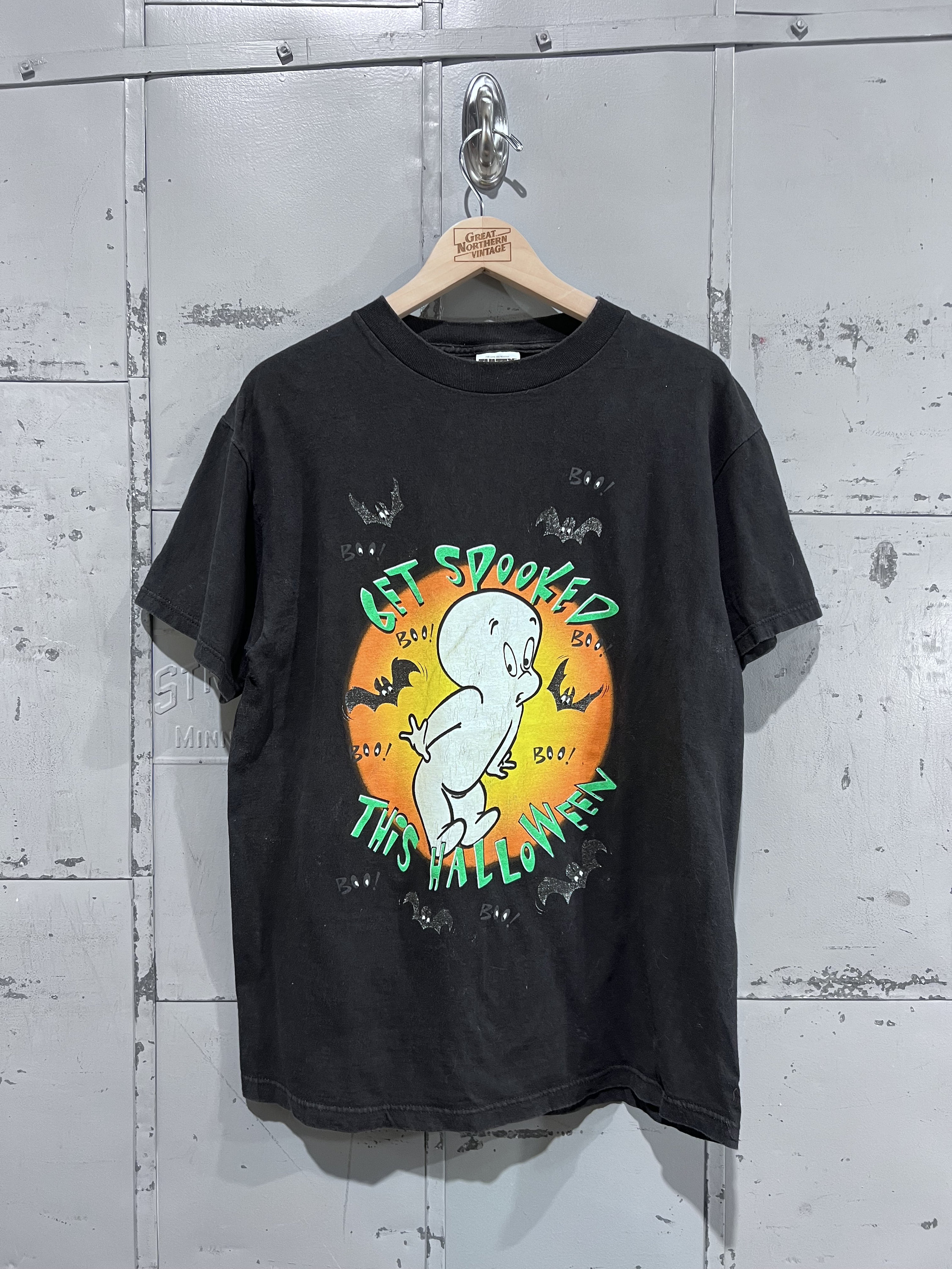 T-shirt vintage graphique « Coastal Cowgirl » en vente B2B pour votre magasin