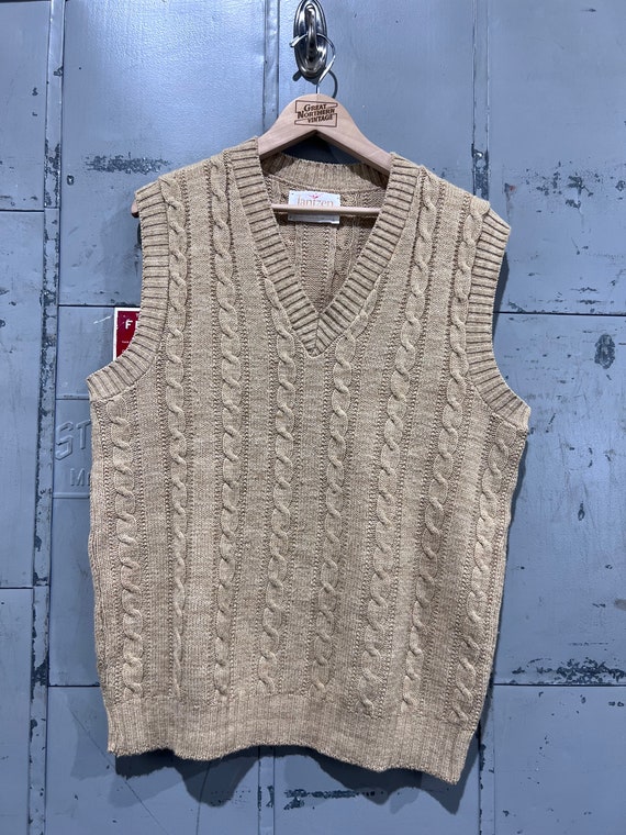 70s, Large janzten cable knit sweater vest