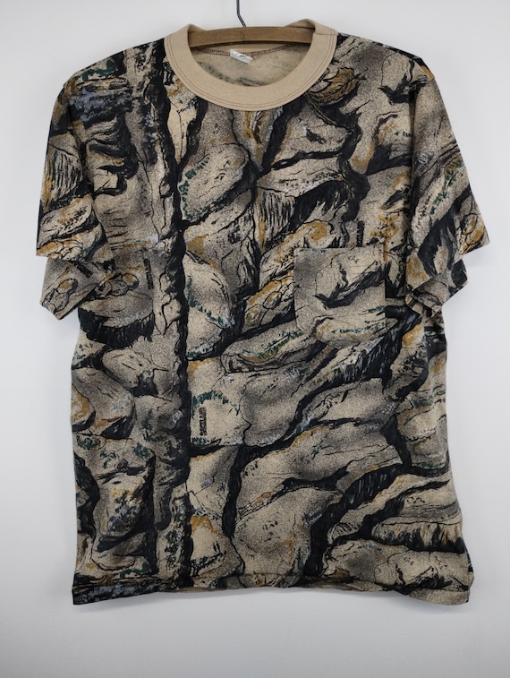 L 80s USA Made Badlands Camo Pocket T-Shirt Large… - image 1
