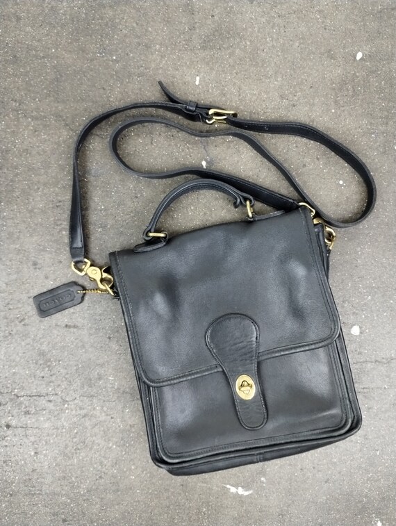 90s Coach Black Leather Saddle Bag Boho Trendy