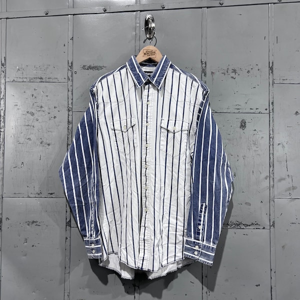 Vintage 90s Wrangler Rancher Western Button Up Long Sleeve Shirt Mens Blue white  Printed Funky Crazy Striped
