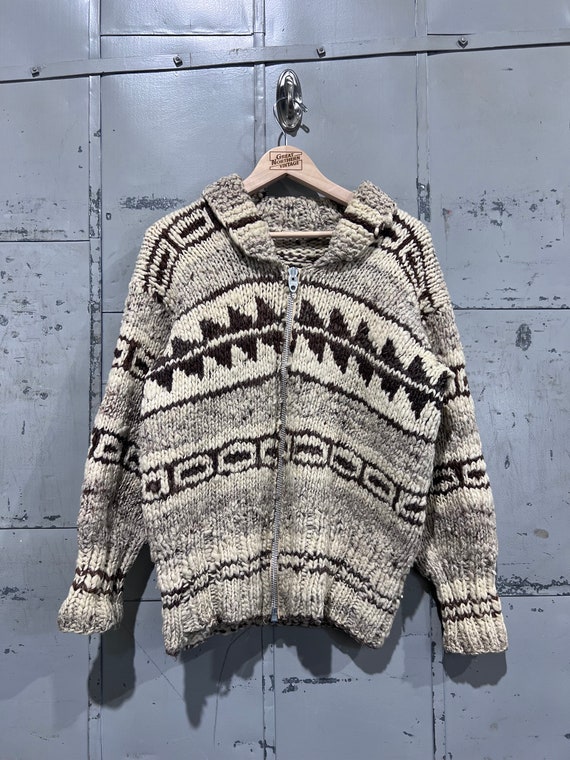 Geometric cowichan sweater vintage handmade in Ame