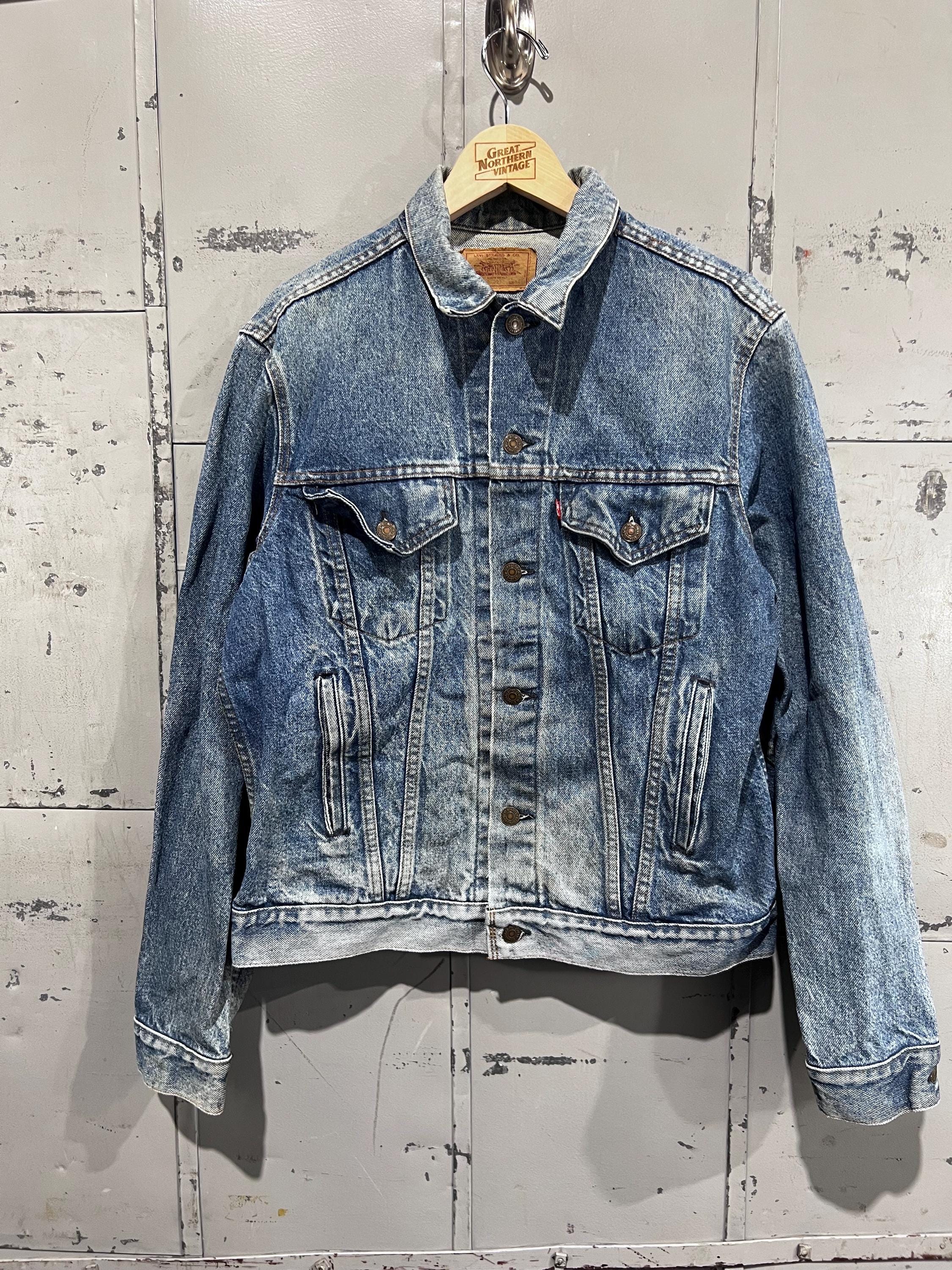 ヴィンテージLevi's VINTAGE DENIM JACKETS Vintage Levis Denim Trucker Jacket Medium Wash Faded - Etsy Canada