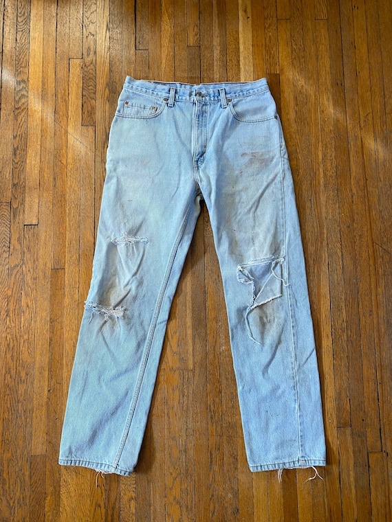 Levi’s 90’s 505 34x32 Distressed Jeans