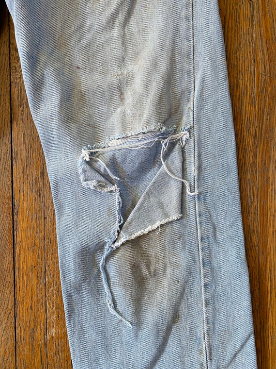 Levi’s 90’s 505 34x32 Distressed Jeans - image 7