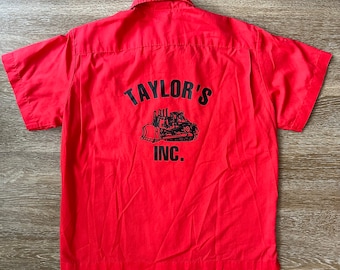 70’s Hilton Bowling Shirt Custom Chain Stitched Red Men’s Medium