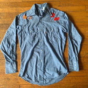 Small 70s Hand-Stitched Embroidered Levi’s Button-Down Shirt